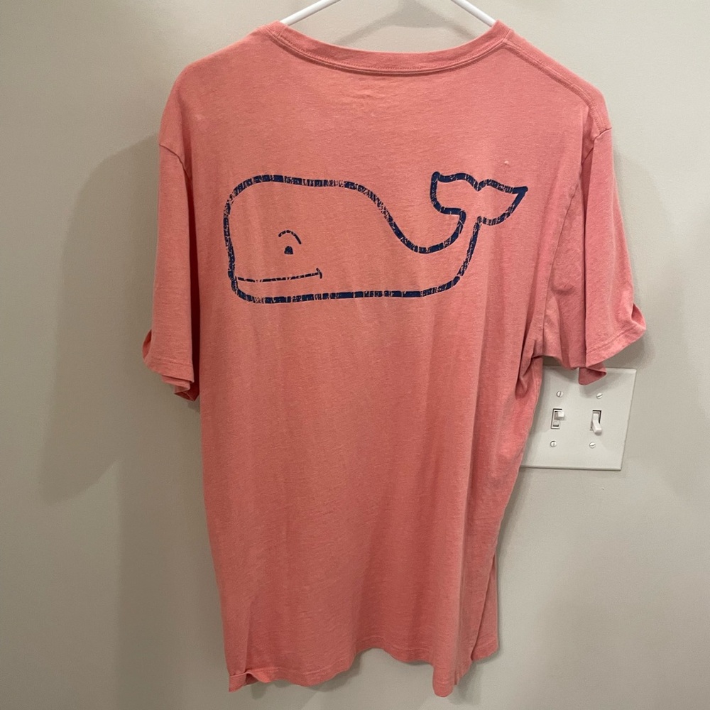 Vineyard vines t shirt